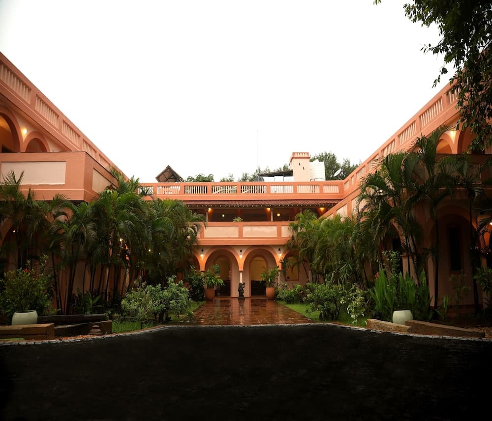 Tanto Far Beach Resort