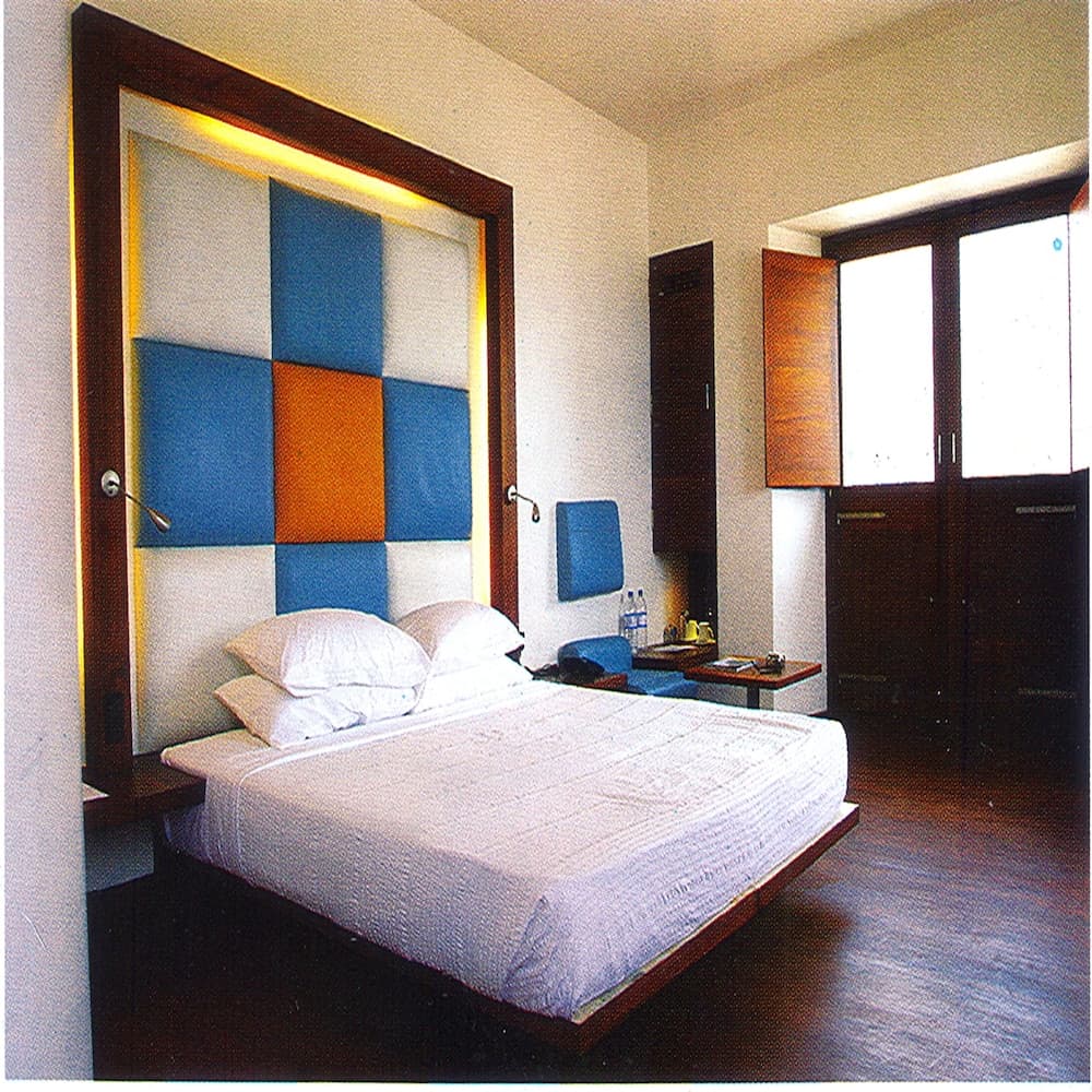 Dumas Guest House thumbnail 4